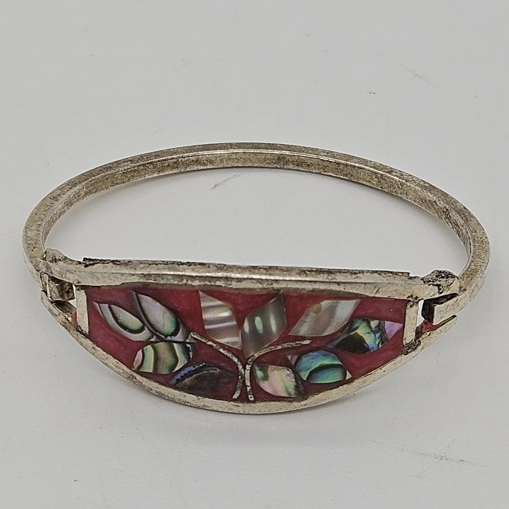 child size leafy inlay bracelet with red enamel background alpaca Mexico